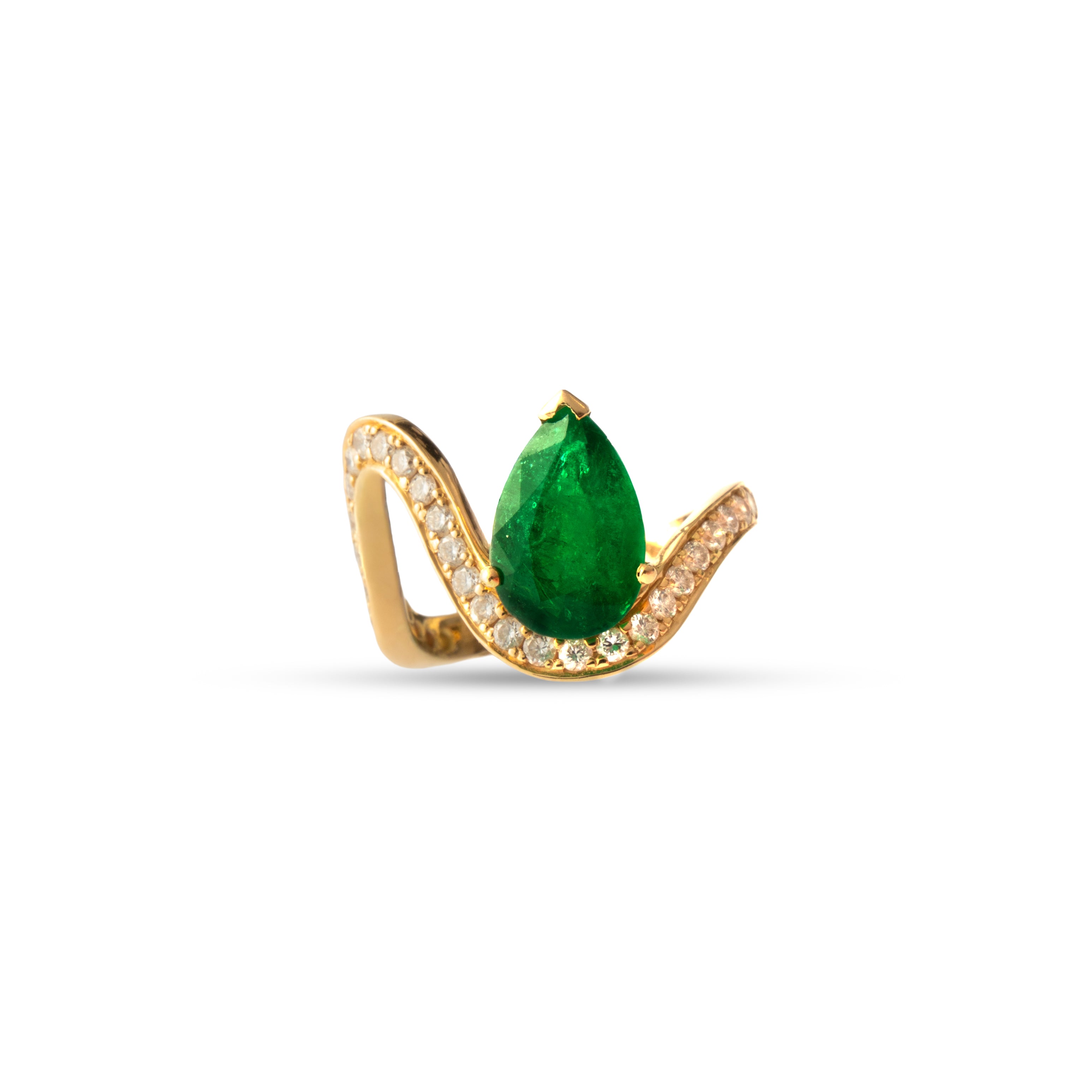 PEAR  EMERALD RING